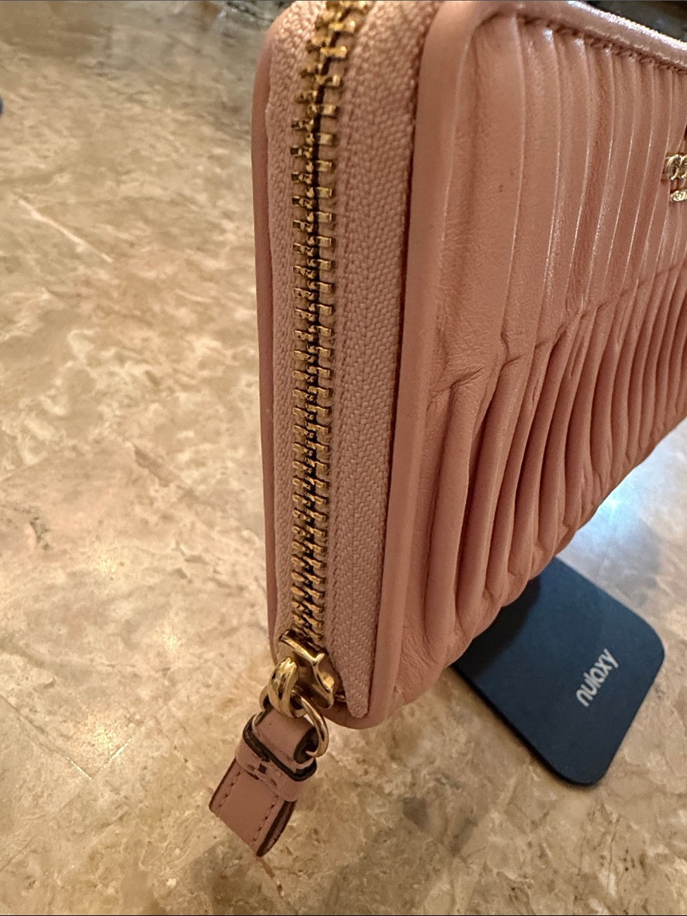 Coach Madison Pink Ruched Leather Zip Around Wallet with Gold Logo EUC - Picture 4 of 16